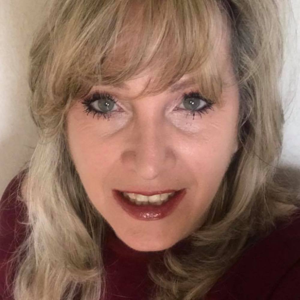 Meet your Posher, Shelly